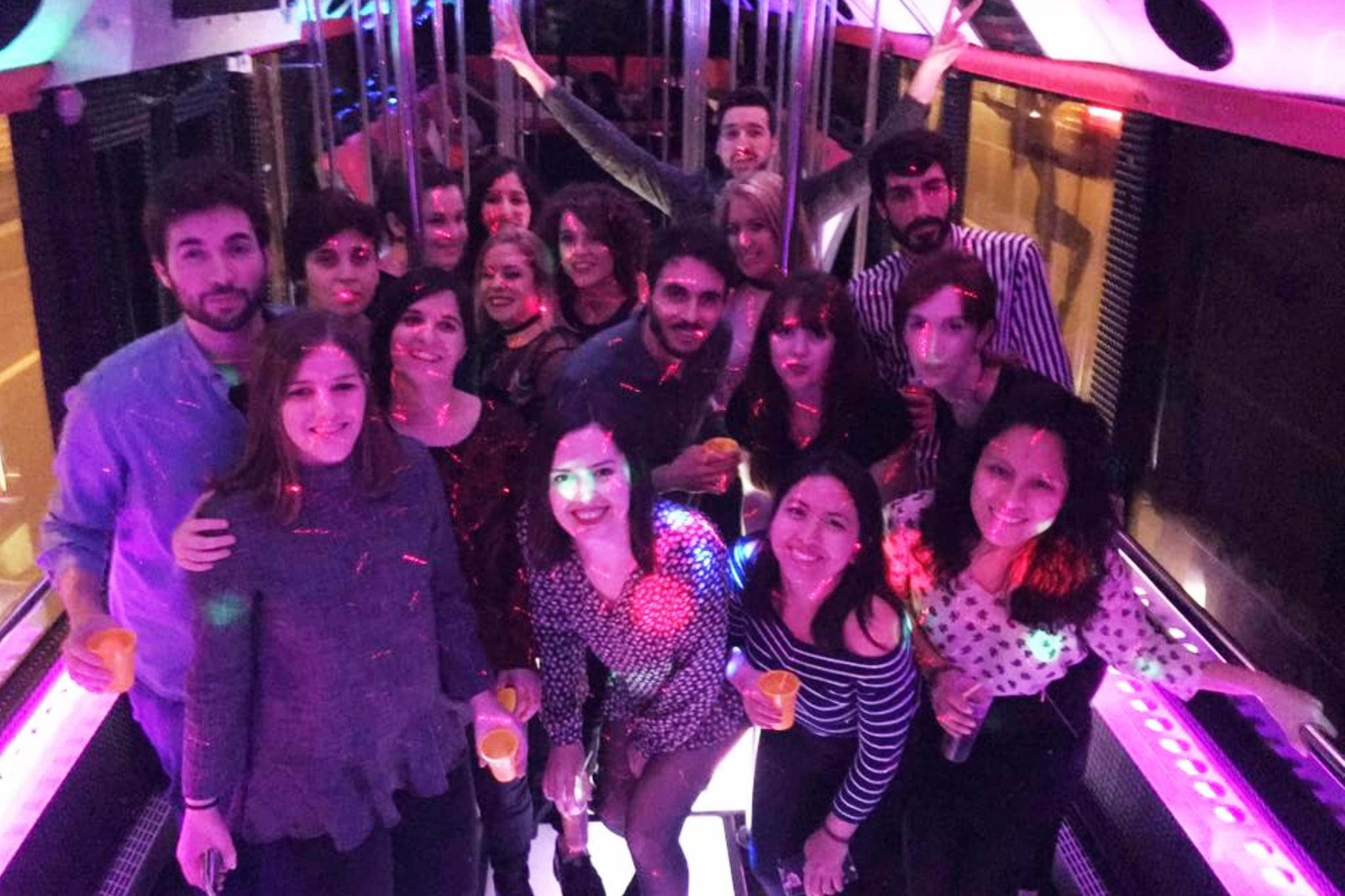 DiscoBus Barcelona | Alquiler de DiscoBuses y Limusinas | DiscoBus Barcelona