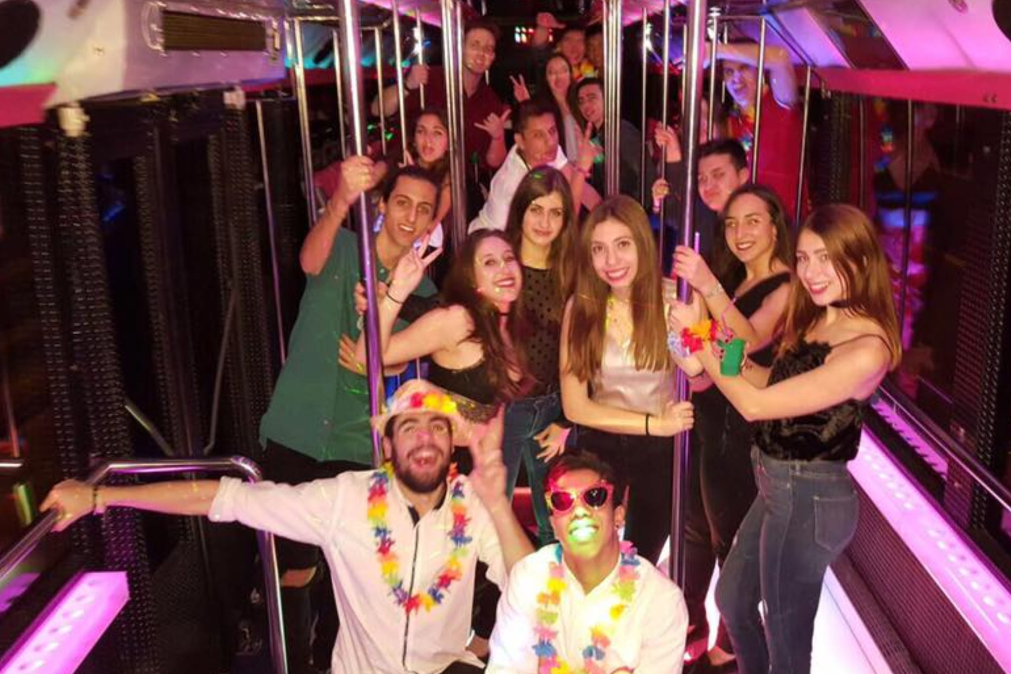 DiscoBus Barcelona | Alquiler de DiscoBuses y Limusinas | DiscoBus Barcelona