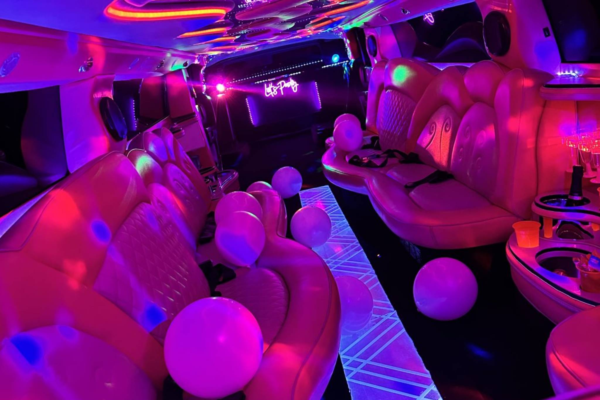 Hummer Rosa | DiscoBus Barcelona