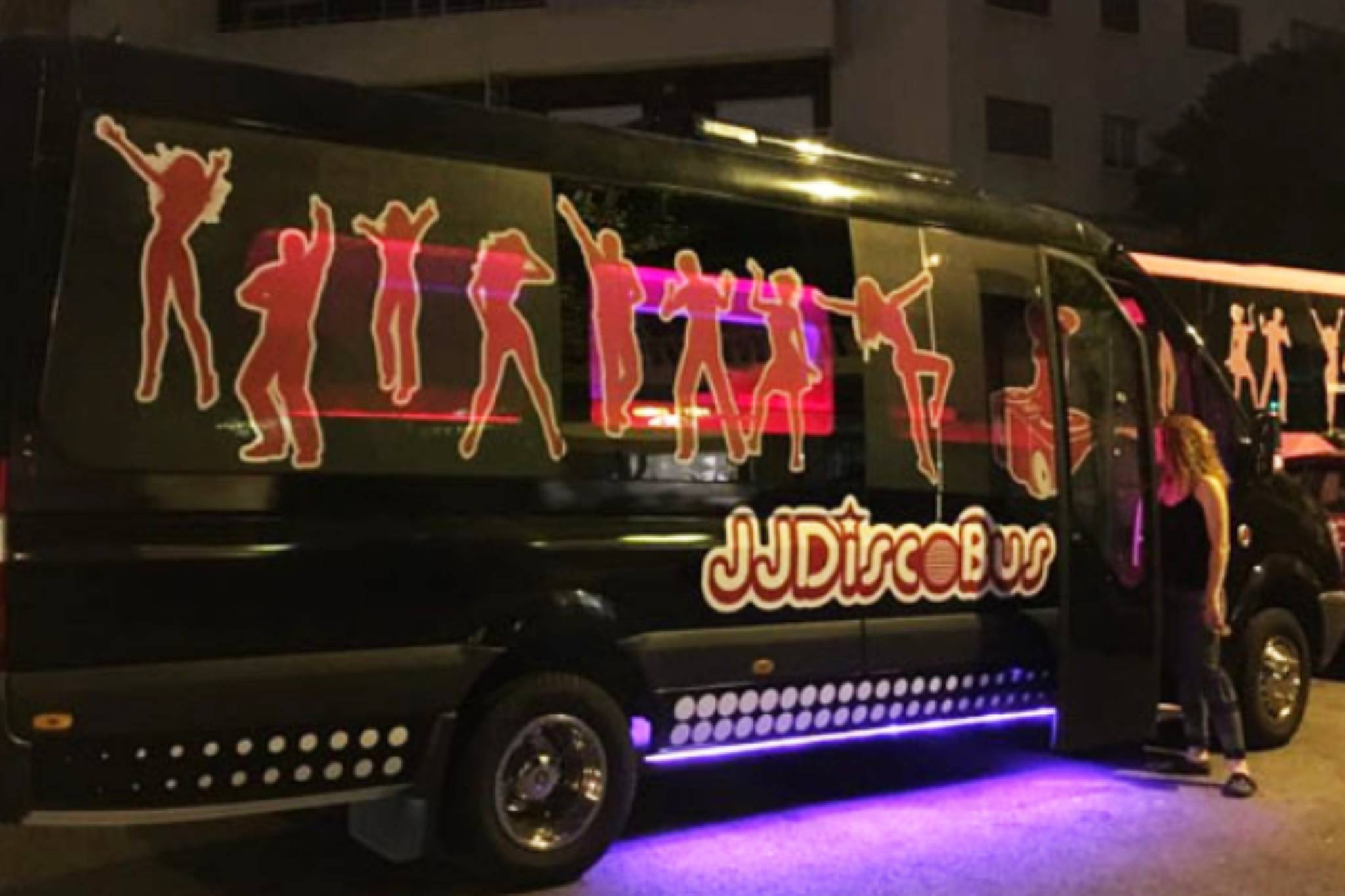 MiniDiscoBus Barcelona | Alquiler de DiscoBuses y Limusinas | DiscoBus Barcelona